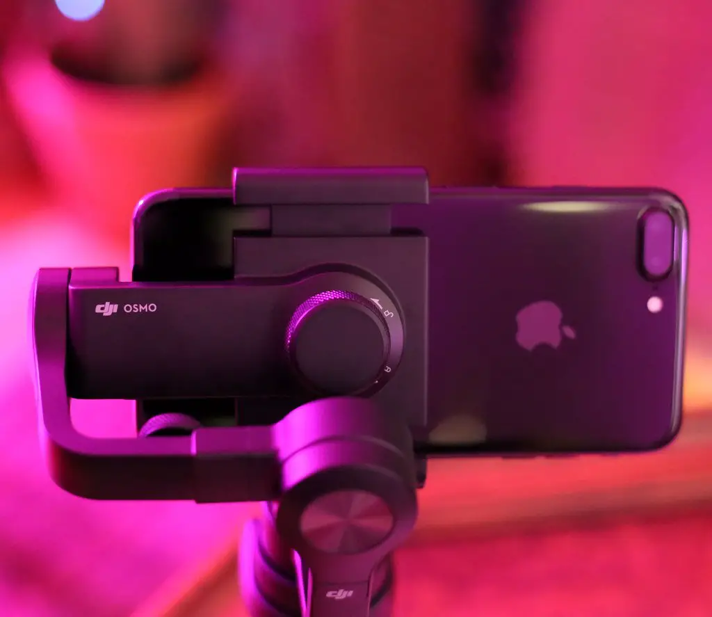 What Is the Difference Between DJI Osmo Mobile 7 and 7P?