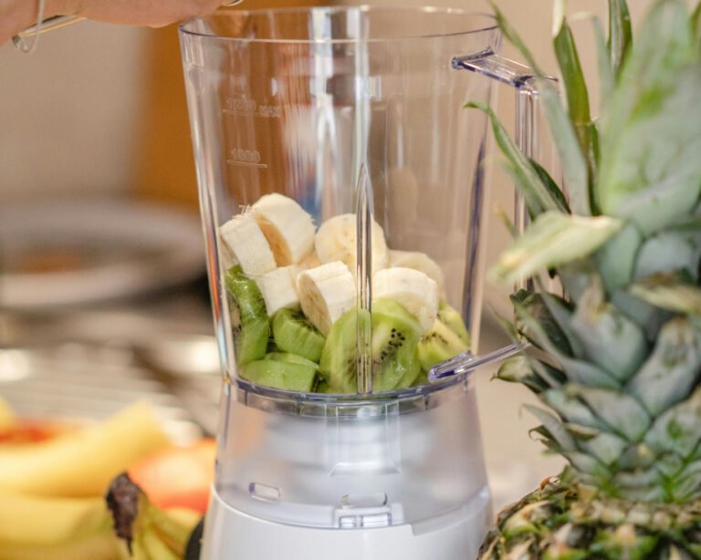 How to Choose a Best Mixer Grinder in 2025? Everything You Need to Know