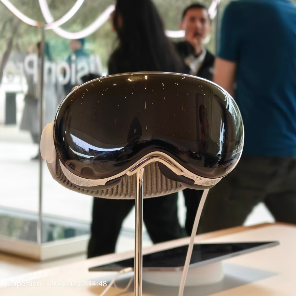 The Best Apple Vision Pro 2025: Mixed-Reality Headset for Immersive AR and VR Experiences