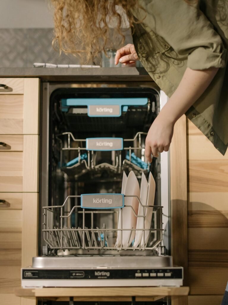 What Are the Advantages & Disadvantages of a Dishwasher in 2025?