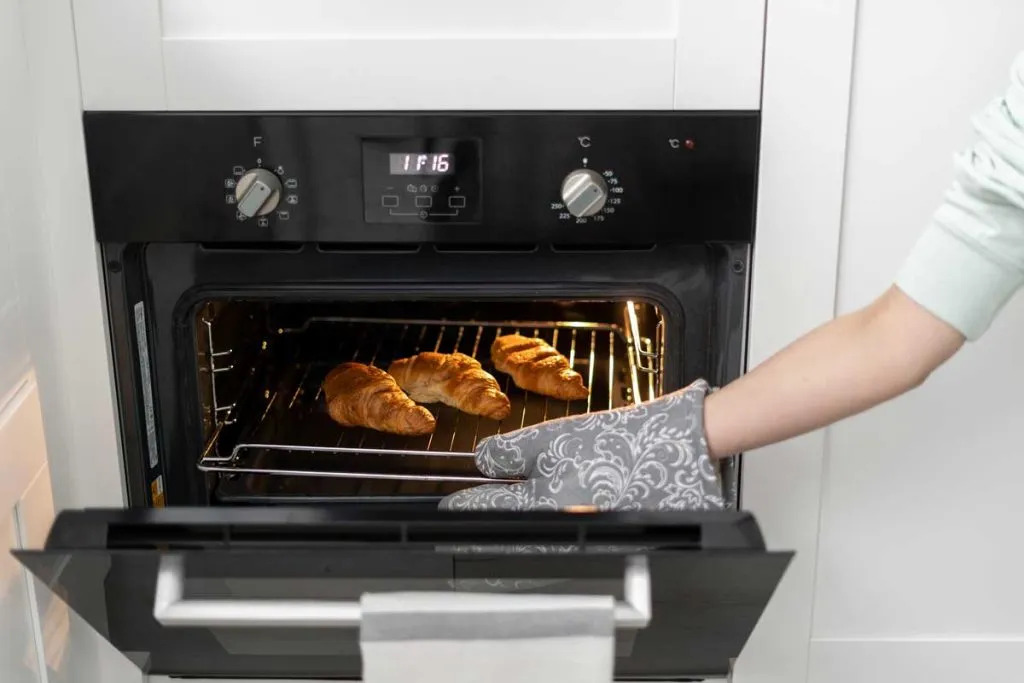 What is the Best Difference Between Range and Oven in 2025?